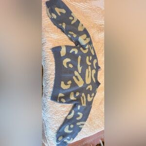 HYFVE Blue and Cream Knit Sweater